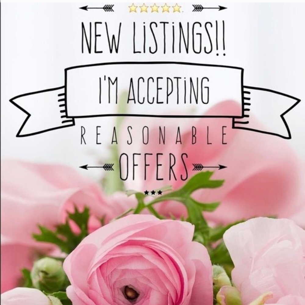 Accepting reasonable offers!💖